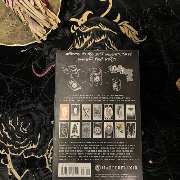 The Wild Unknown Tarot Deck & Guidebook (CLEANSED) - Picture 4 of 5